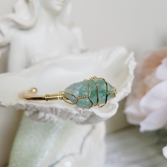 100% Natural Aventurine Crystal Gemstone Gold Tone Bangle Bracelet - Picture 7 of 9